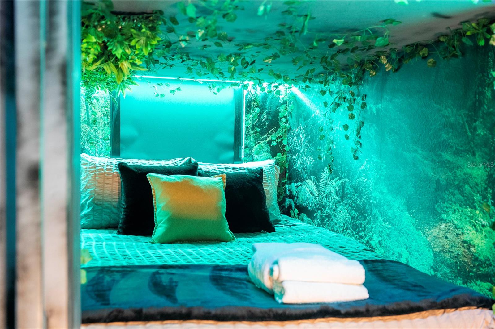 Image 63 of 100 For 5931 High Seas Drive