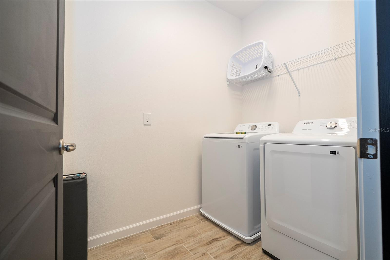 Image 78 of 100 For 5931 High Seas Drive