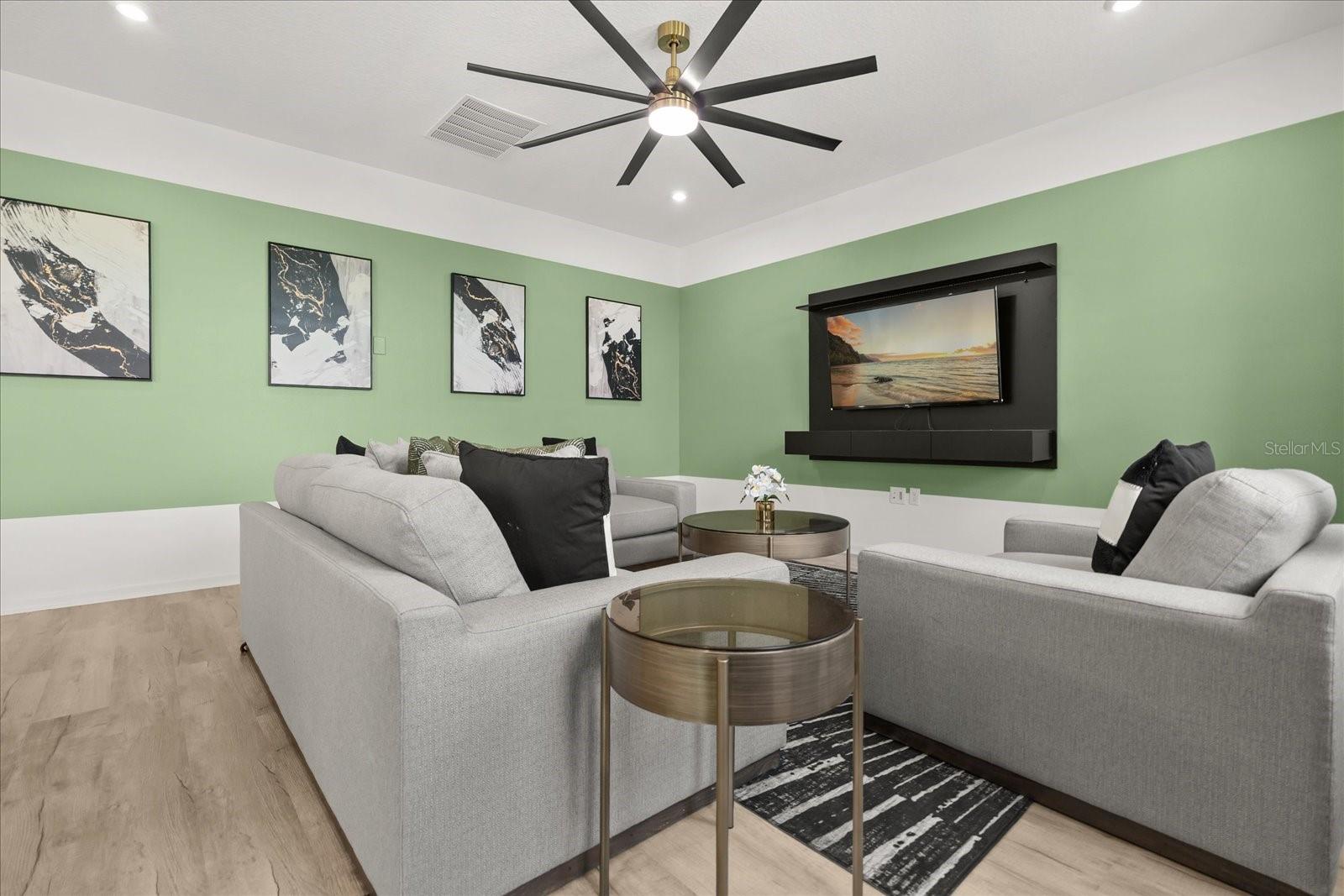 Image 3 of 40 For 9098 Beach Tea Way