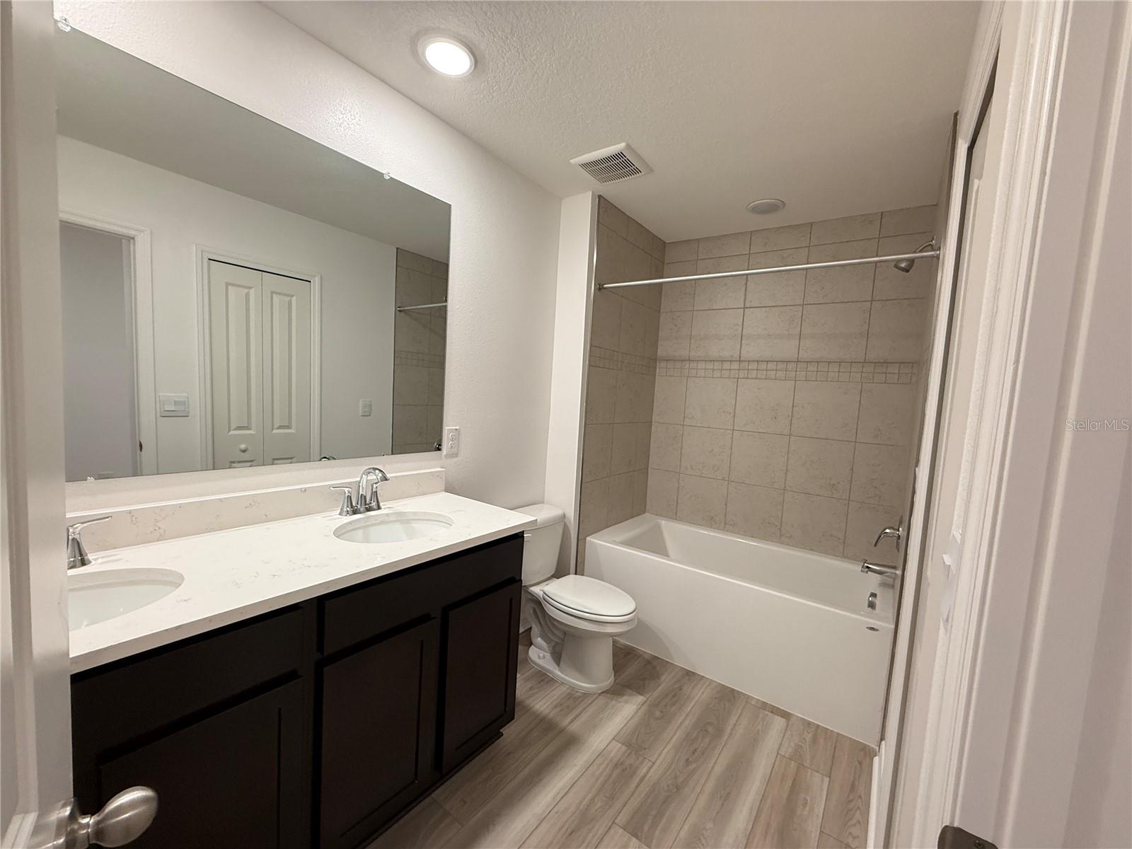 Image 19 of 25 For 10821 Ironwood Tree Way