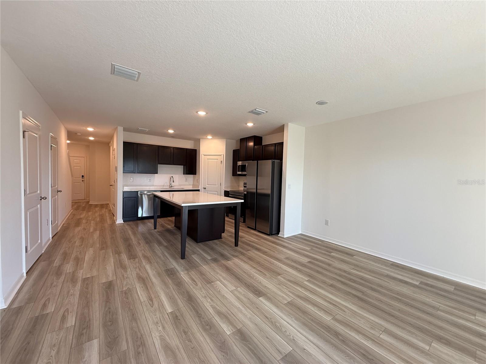 Image 4 of 25 For 10821 Ironwood Tree Way