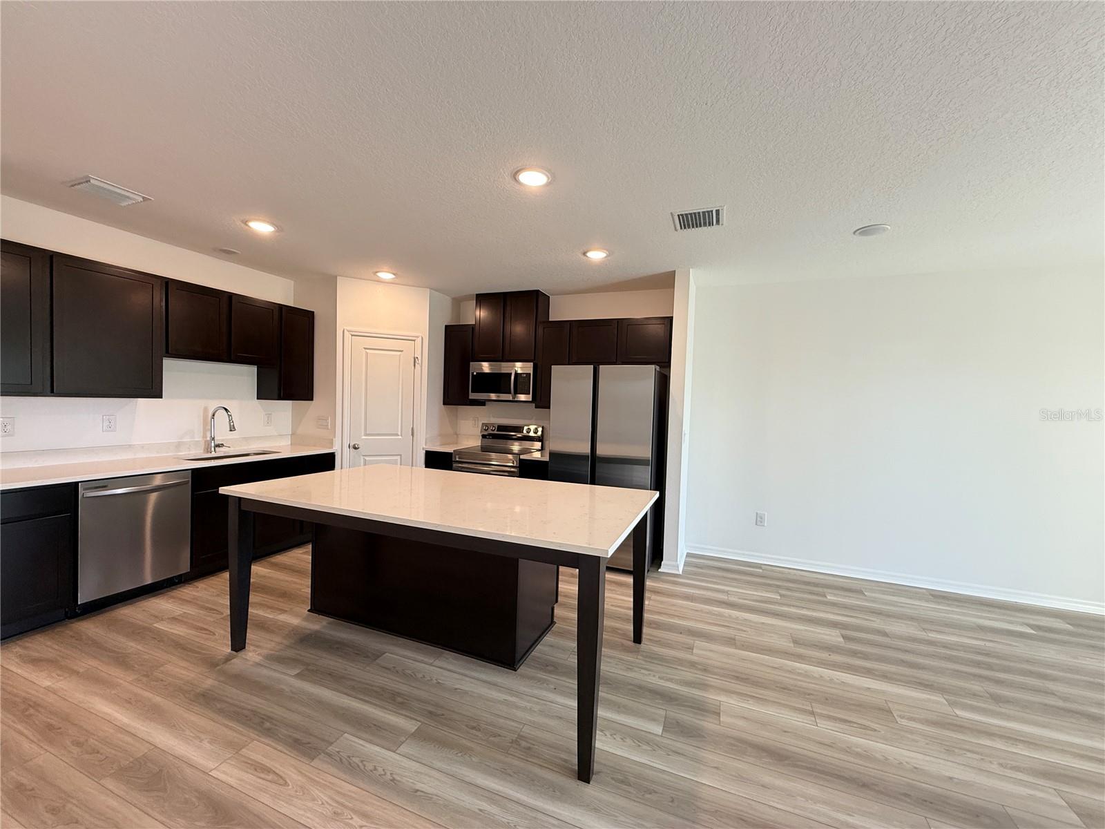 Image 5 of 25 For 10821 Ironwood Tree Way