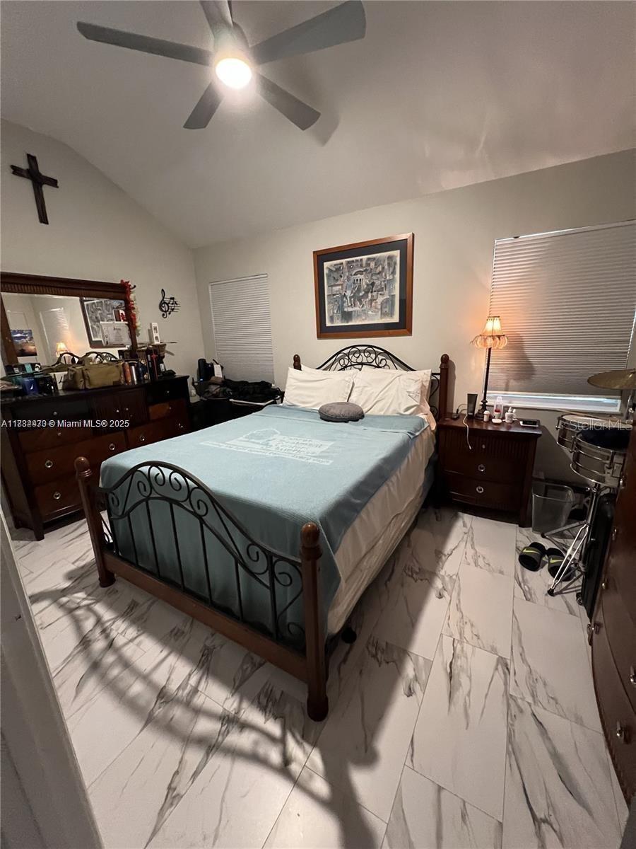 Image 10 of 47 For 310 3rd Street