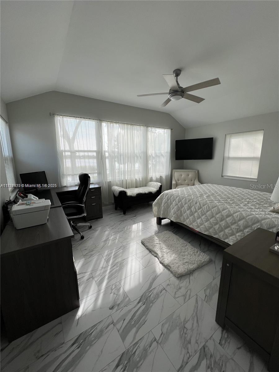 Image 19 of 47 For 310 3rd Street