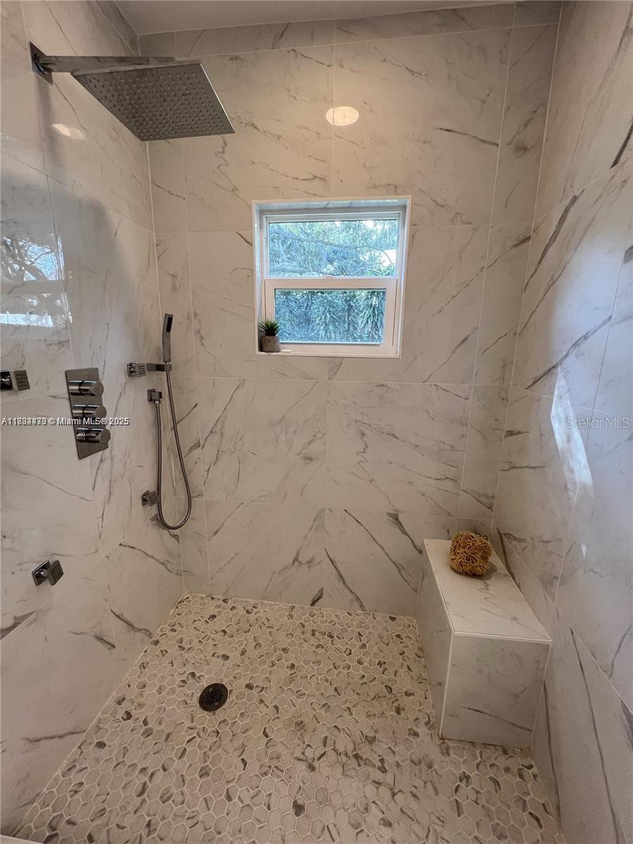 Image 24 of 47 For 310 3rd Street