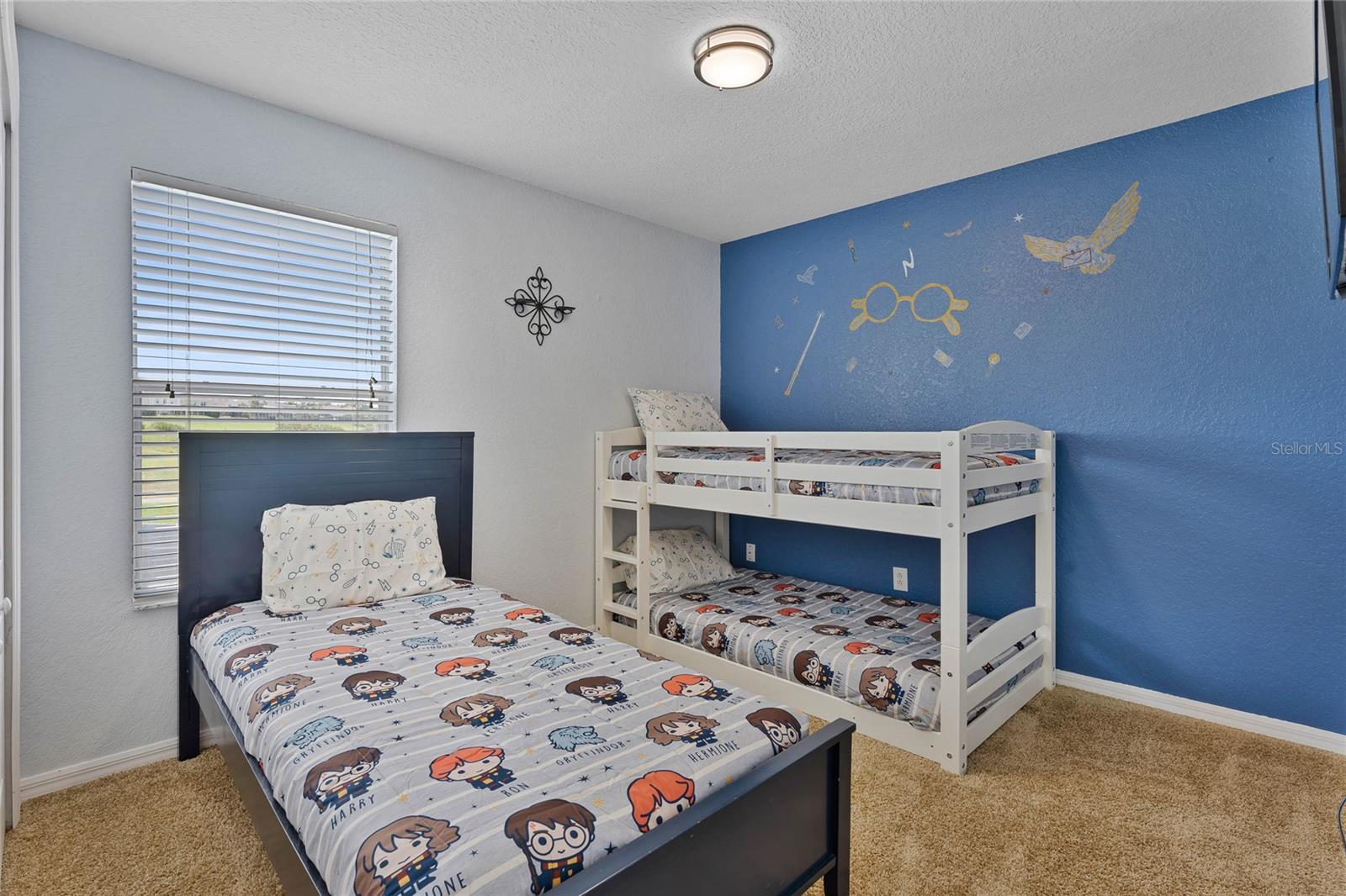 Image 9 of 33 For 606 Birkdale Street