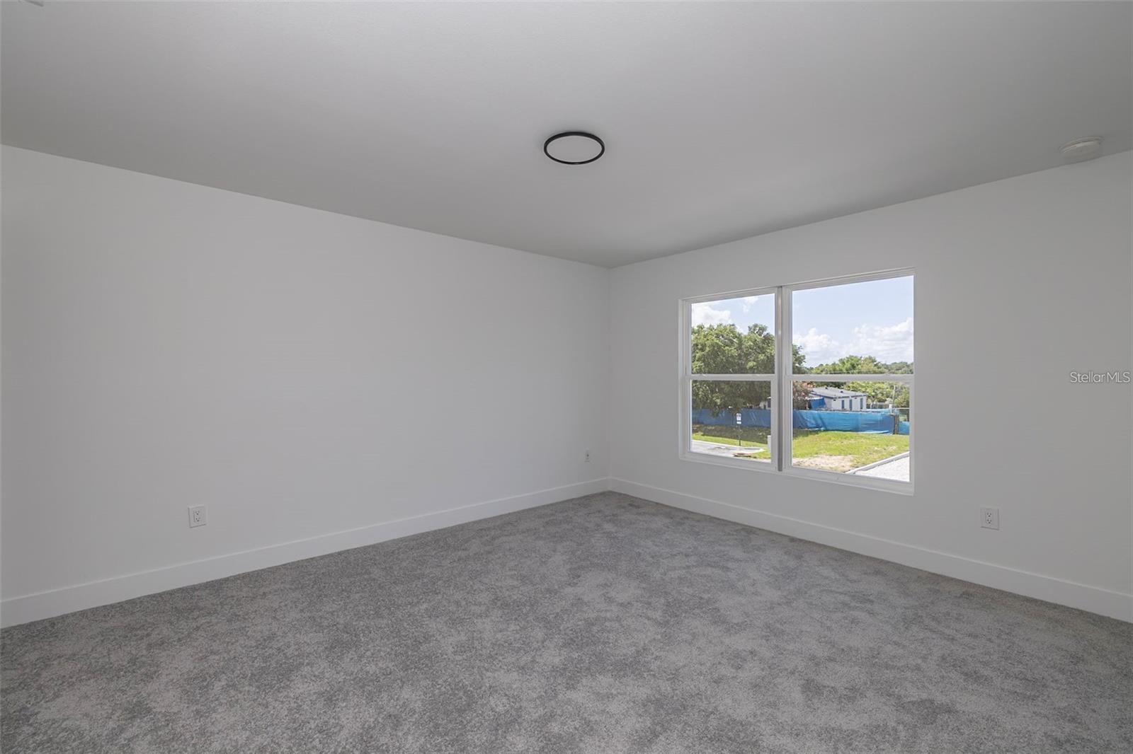 Image 21 of 23 For 2057 Barroso