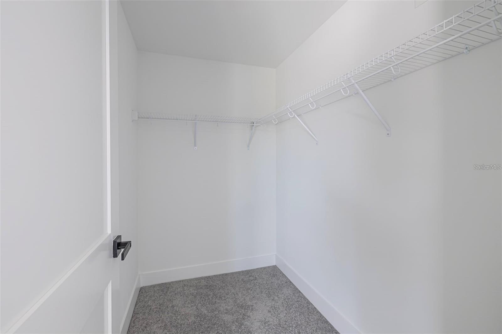 Image 23 of 23 For 2057 Barroso