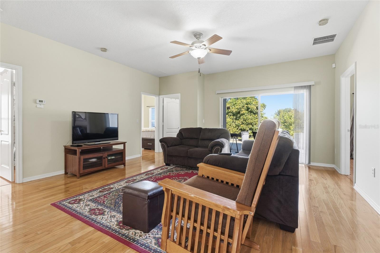 Image 14 of 43 For 7733 Beridale Court