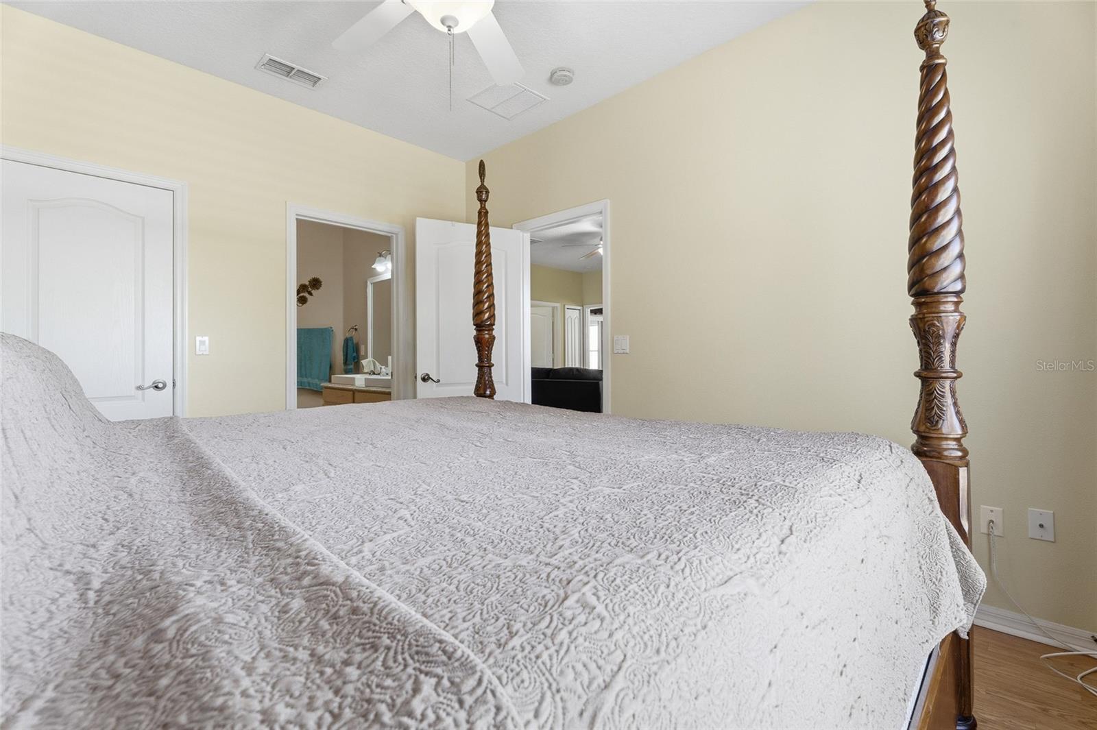 Image 18 of 43 For 7733 Beridale Court