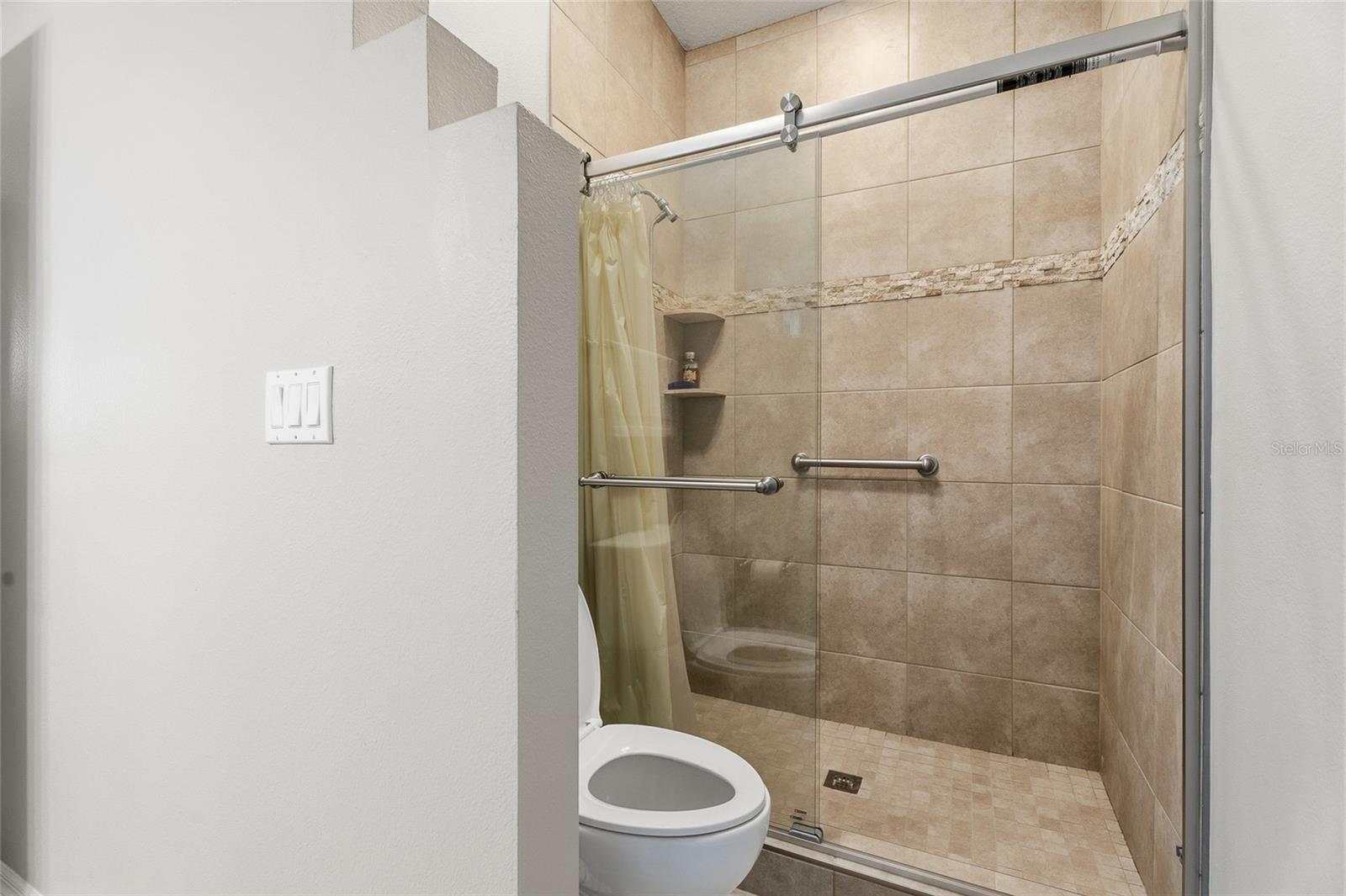 Image 25 of 43 For 7733 Beridale Court