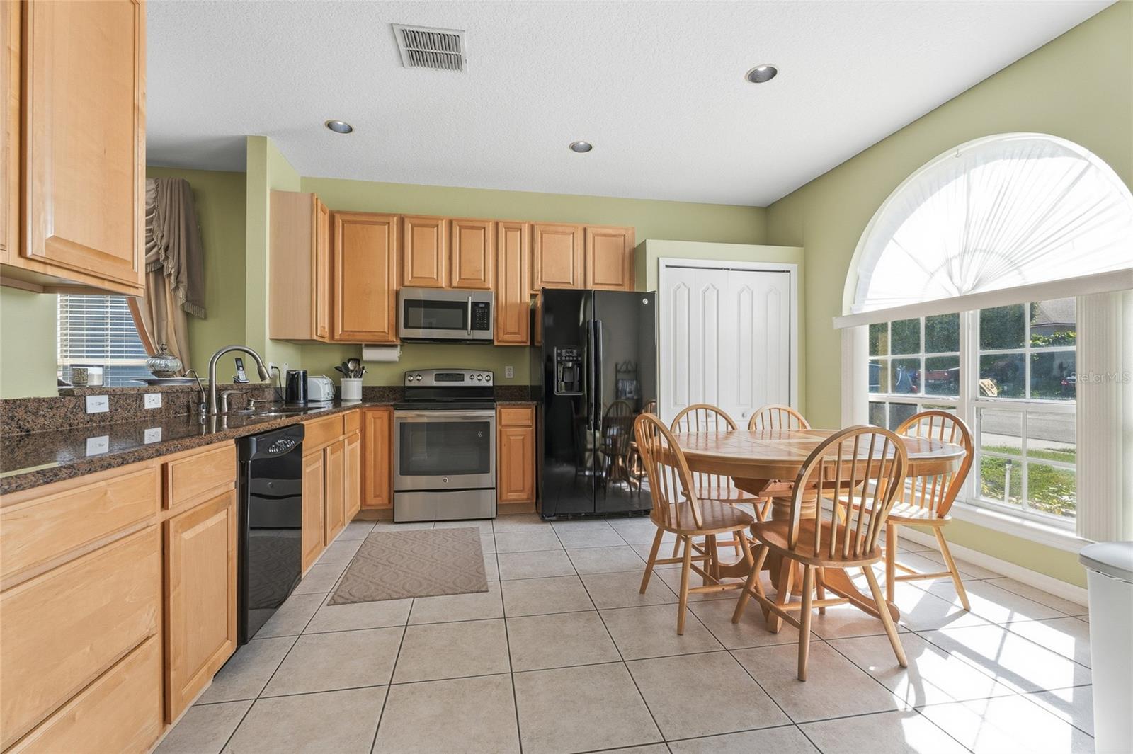 Image 5 of 43 For 7733 Beridale Court