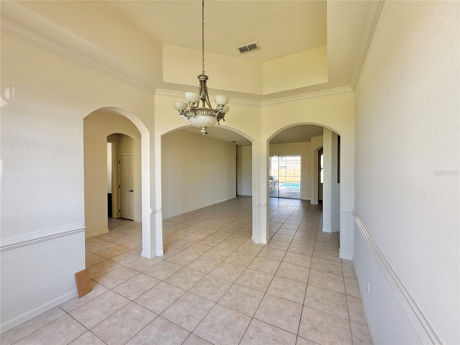 Image 10 of 43 For 2715 Bartlet Drive