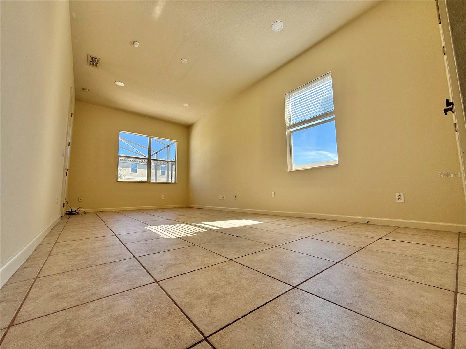 Image 23 of 43 For 2715 Bartlet Drive