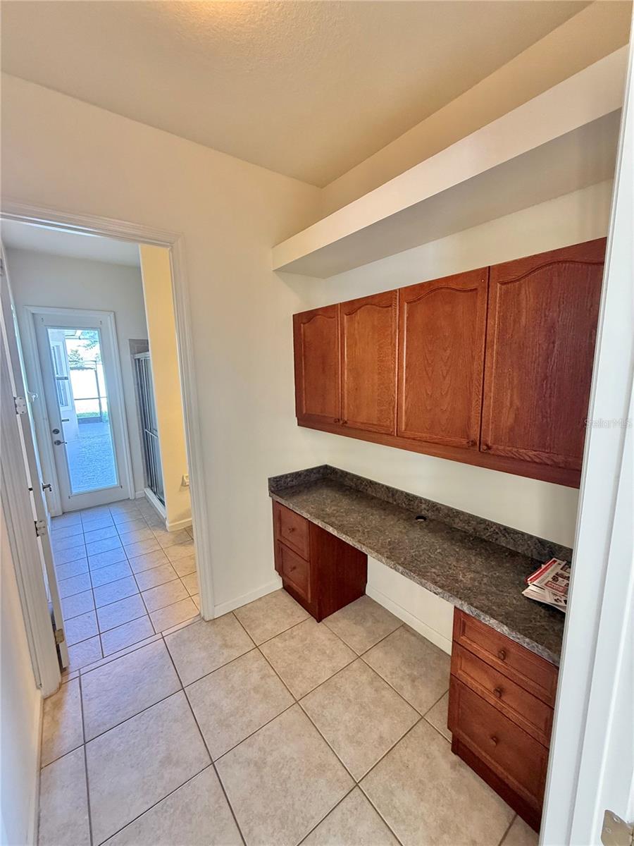 Image 25 of 43 For 2715 Bartlet Drive