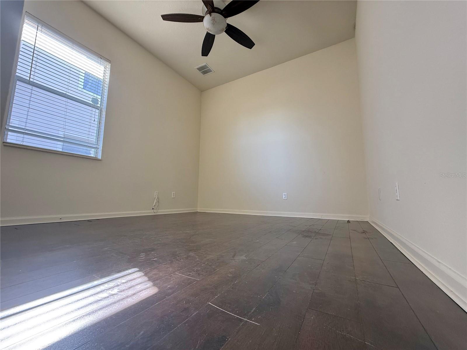 Image 27 of 43 For 2715 Bartlet Drive