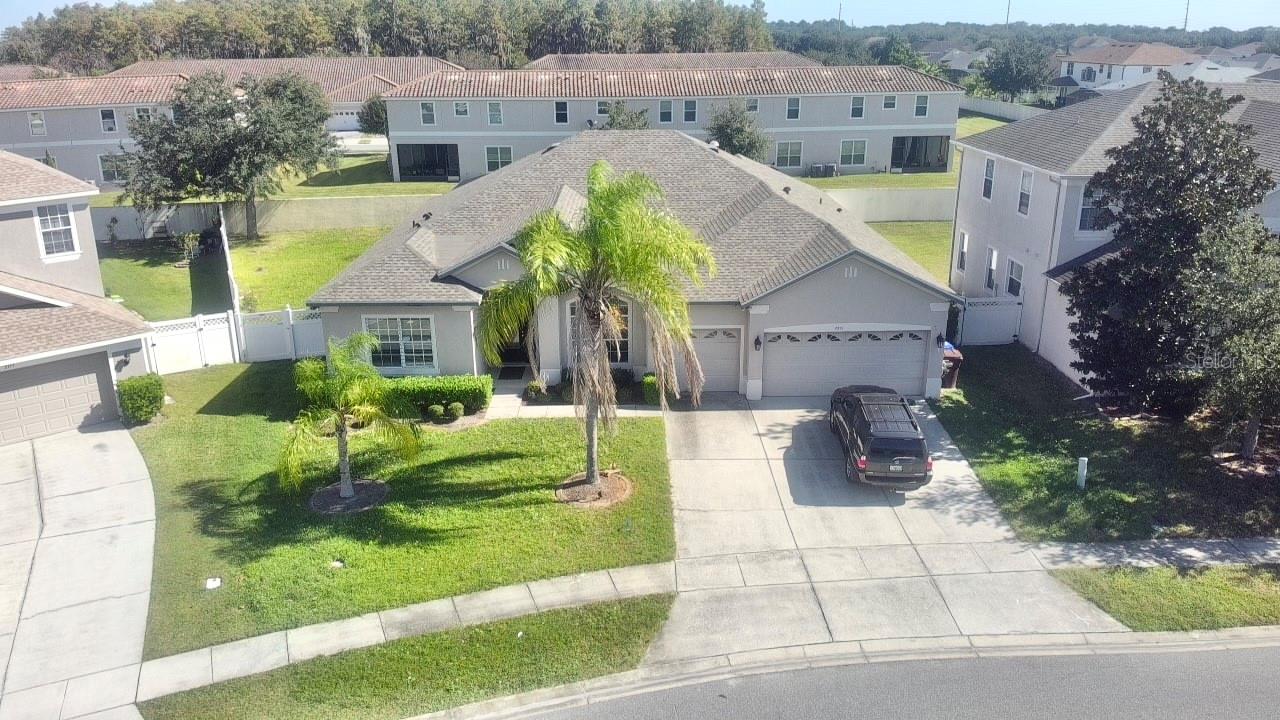 Image 3 of 43 For 2715 Bartlet Drive