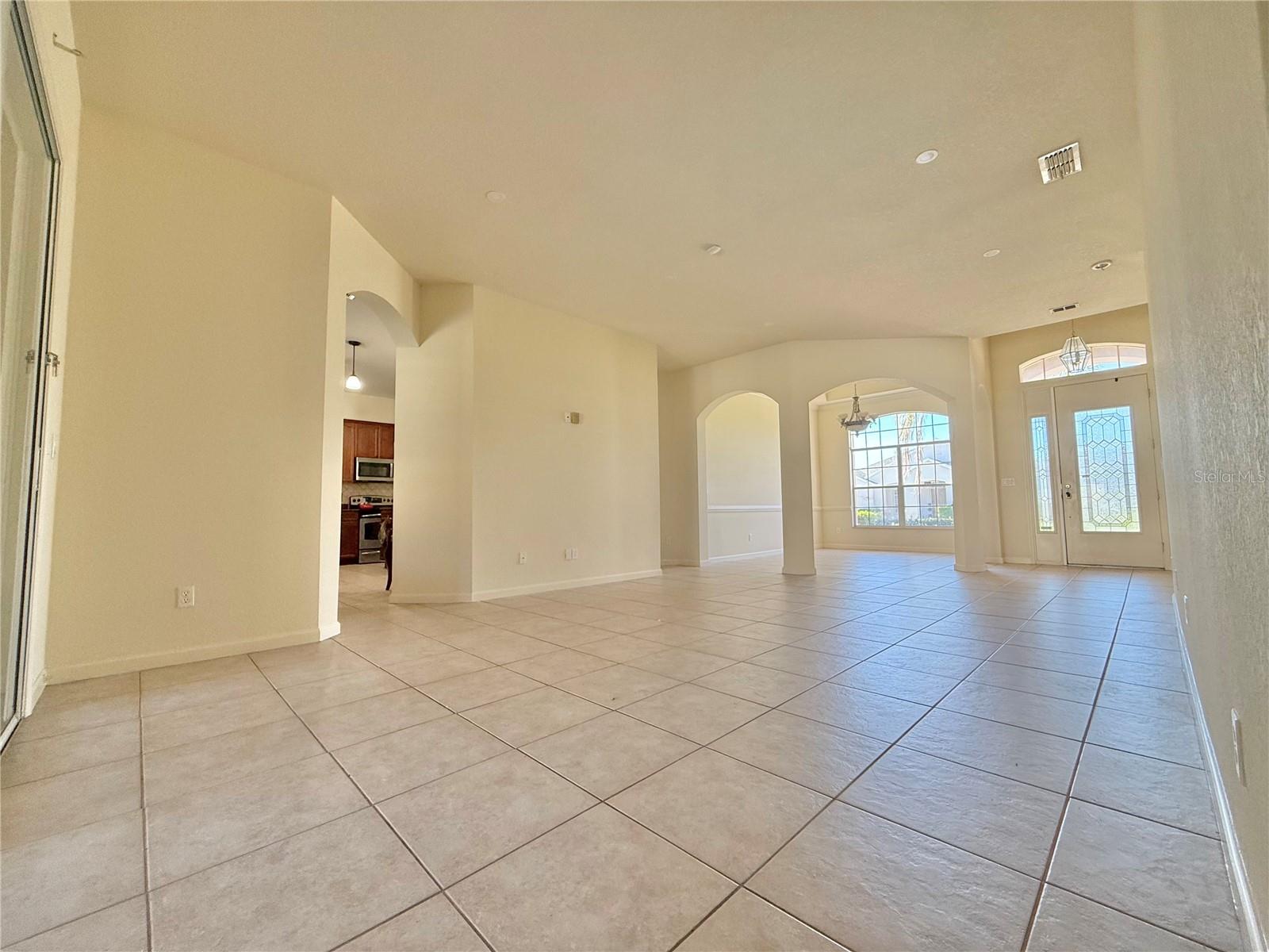 Image 6 of 43 For 2715 Bartlet Drive