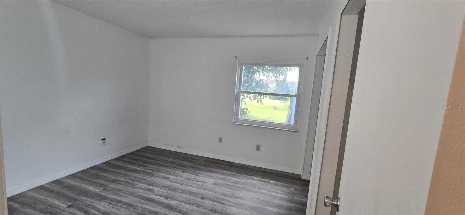 Image 12 of 16 For 616 New Mexico Woods Court