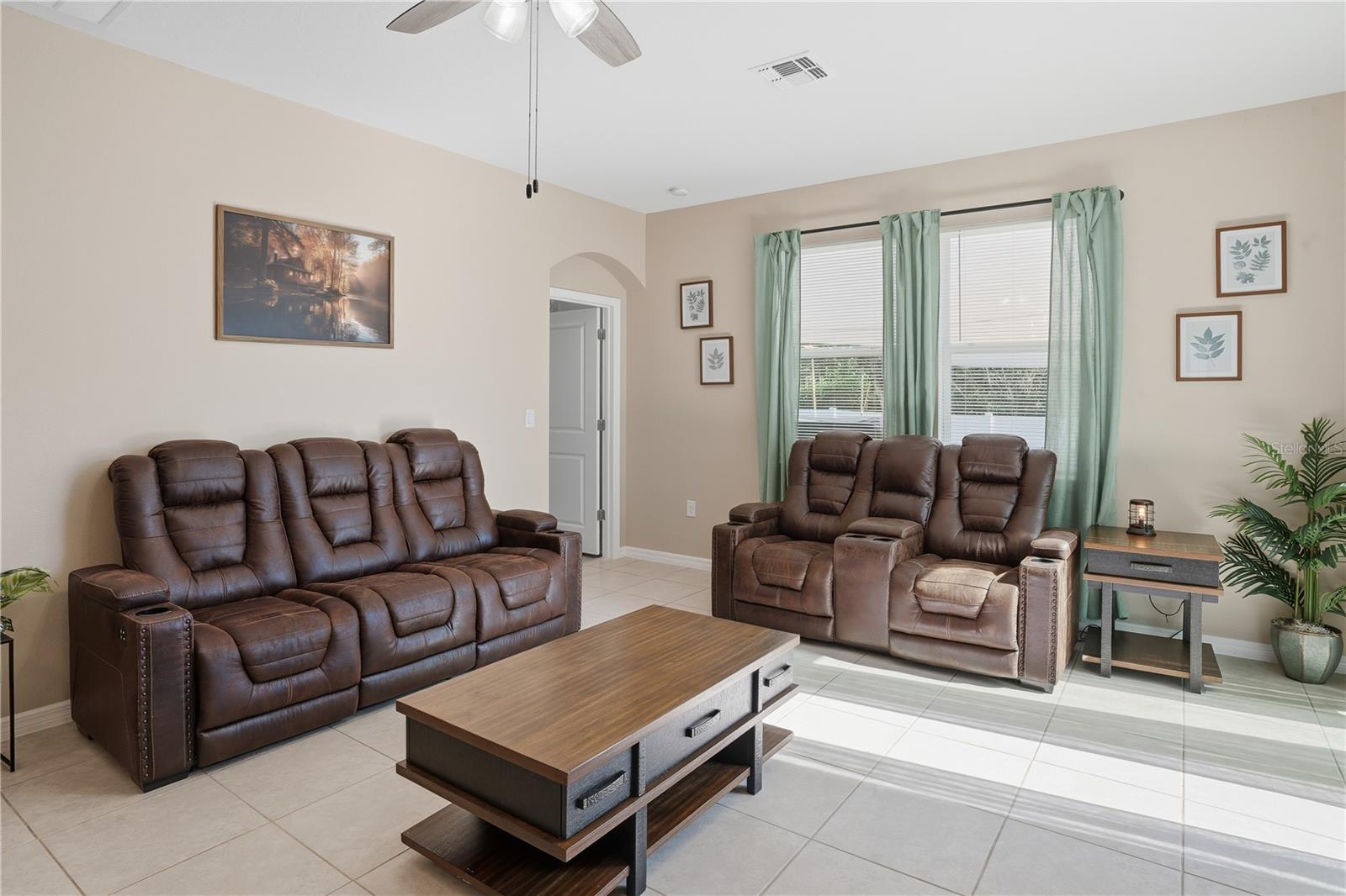 Image 12 of 39 For 2936 Scarlett Drive