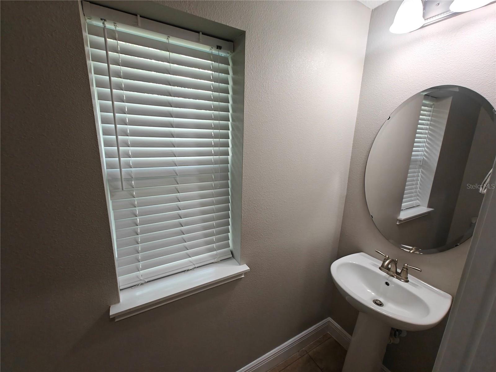 Image 17 of 51 For 8075 Schelling Street