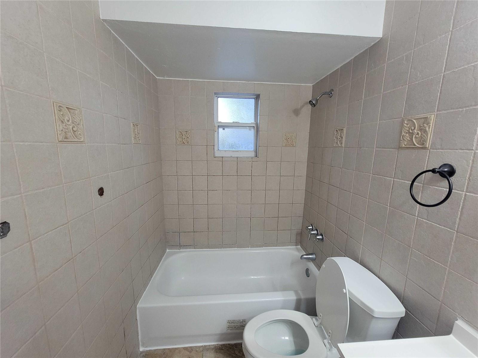 Image 17 of 21 For 126 Zacalo Way