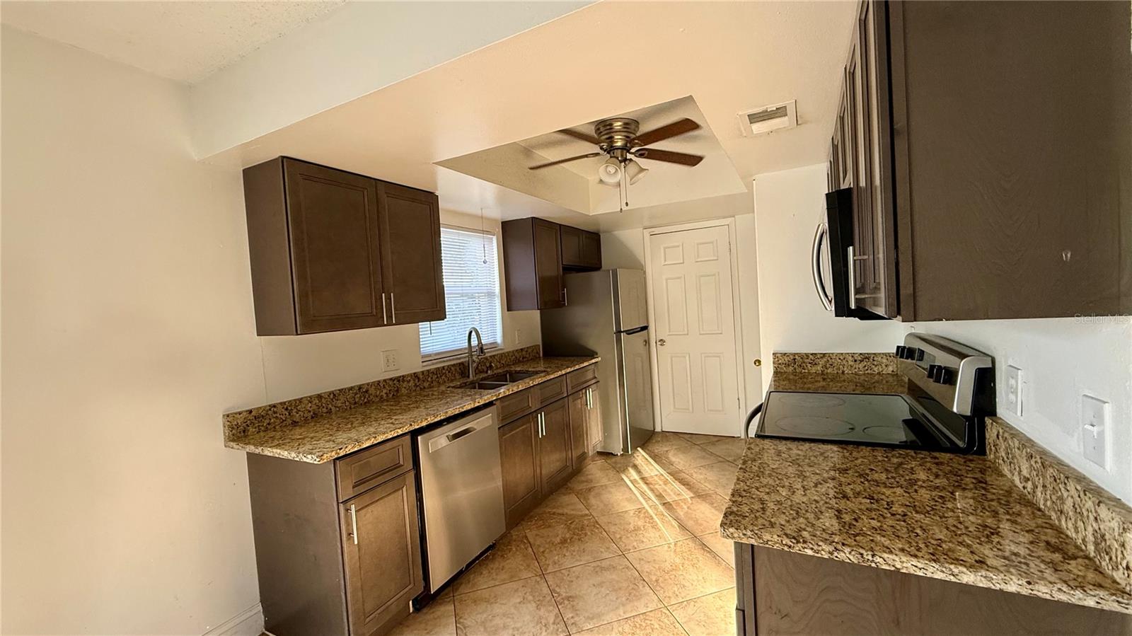 Image 3 of 21 For 126 Zacalo Way