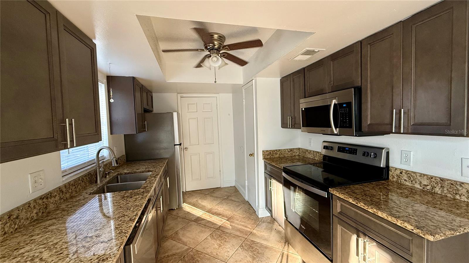 Image 5 of 21 For 126 Zacalo Way