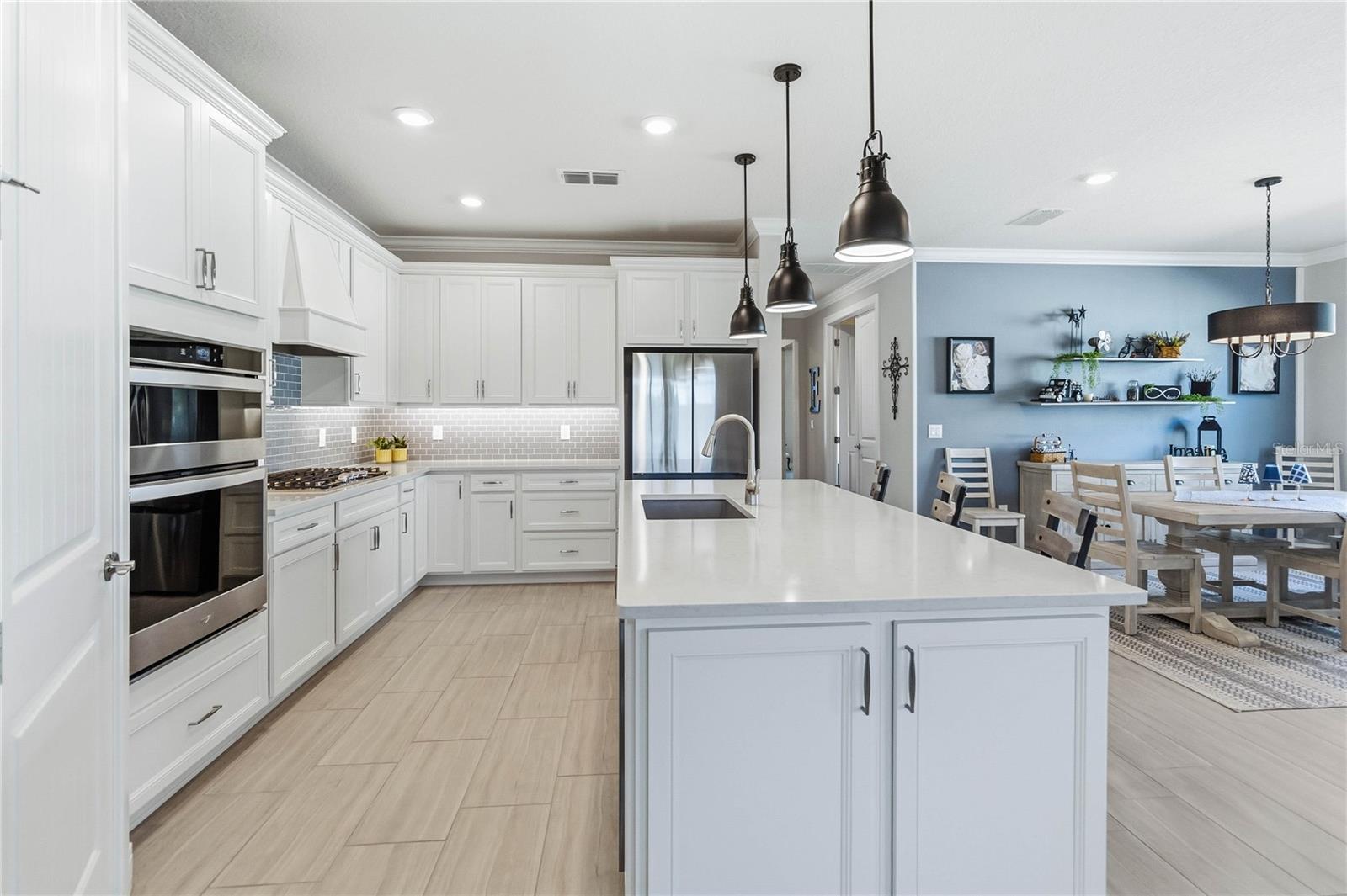 Image 17 of 49 For 2695 River Creek Lane