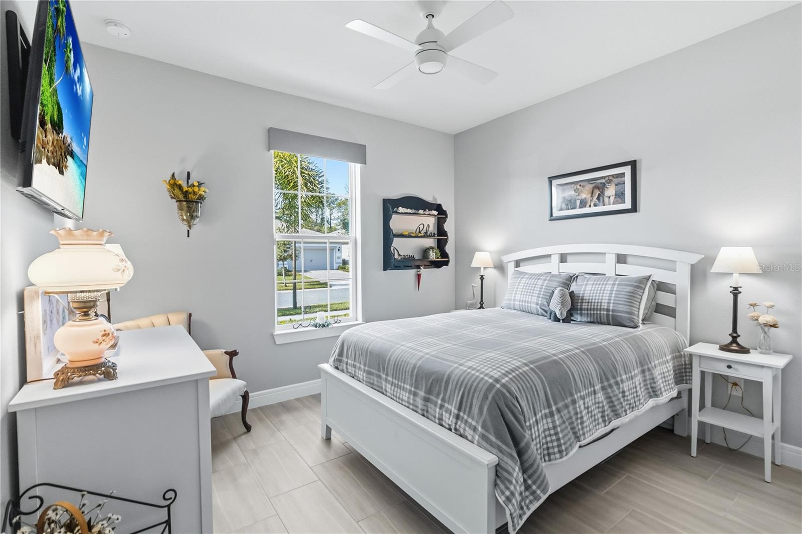 Image 21 of 49 For 2695 River Creek Lane