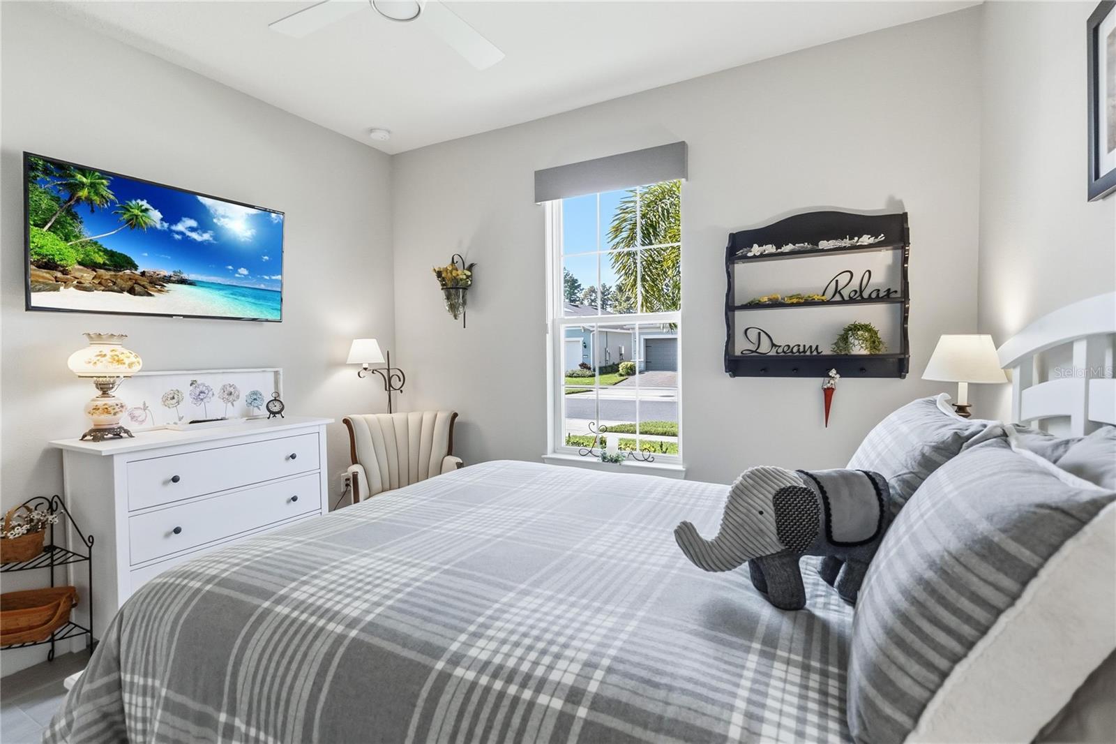 Image 23 of 49 For 2695 River Creek Lane