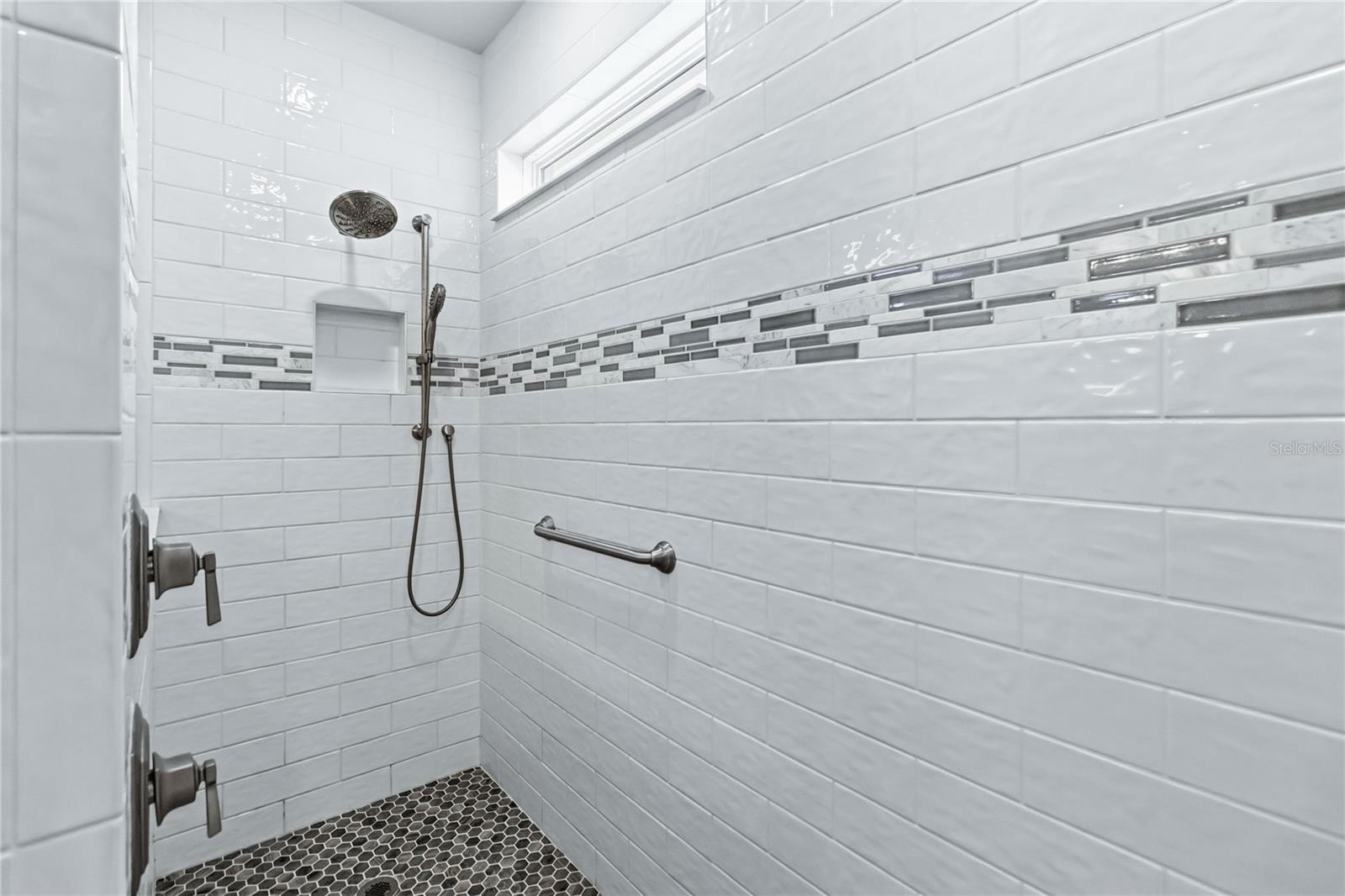 Image 29 of 49 For 2695 River Creek Lane