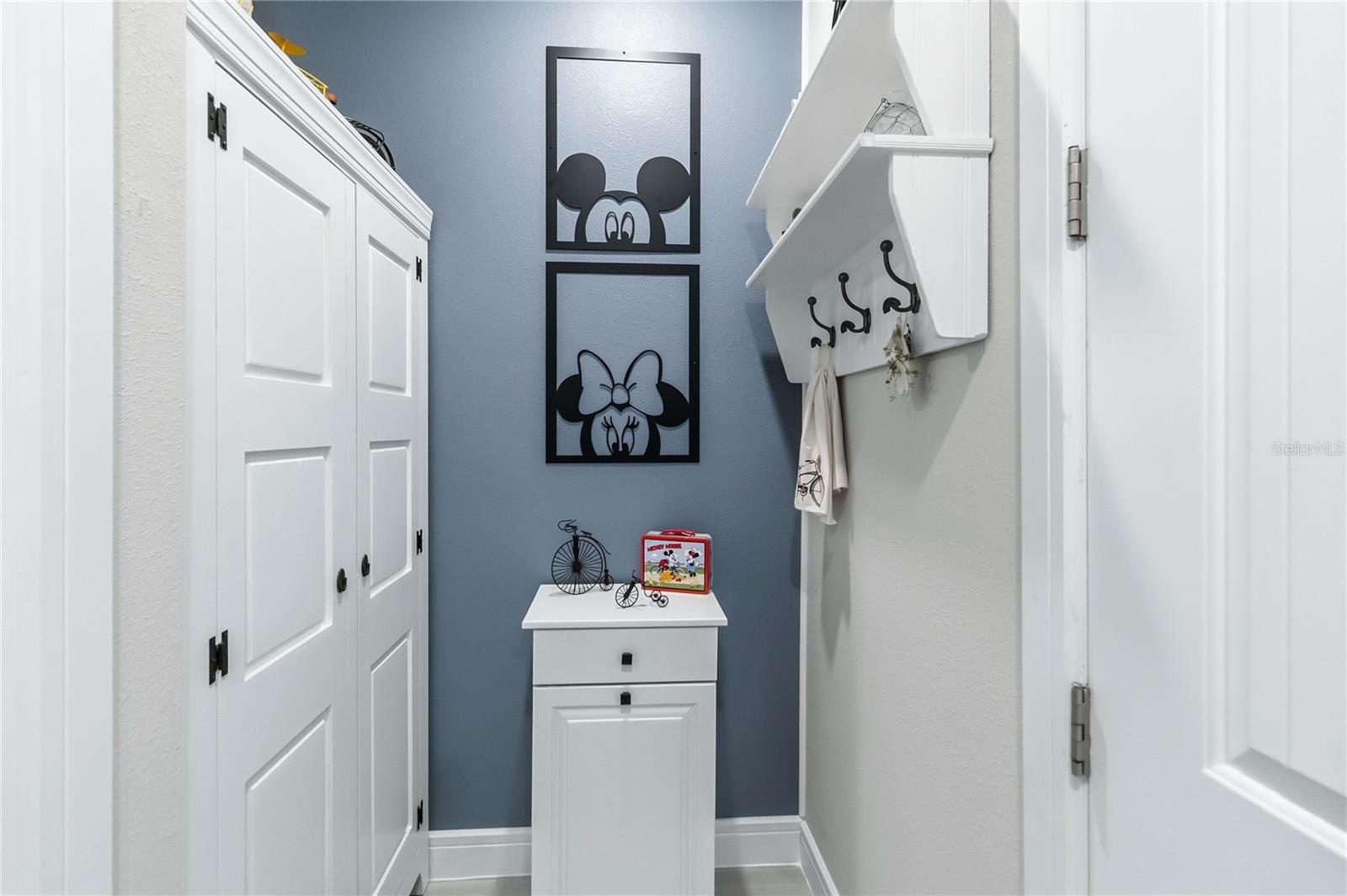 Image 30 of 49 For 2695 River Creek Lane