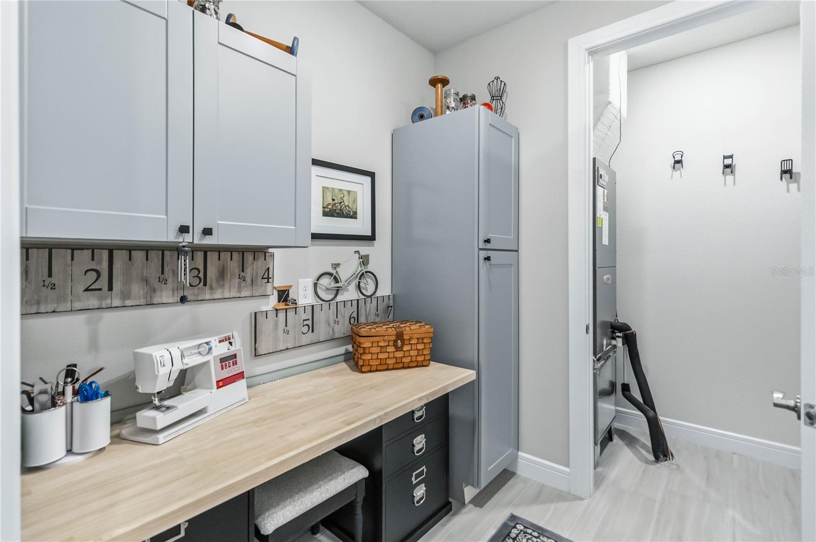 Image 31 of 49 For 2695 River Creek Lane