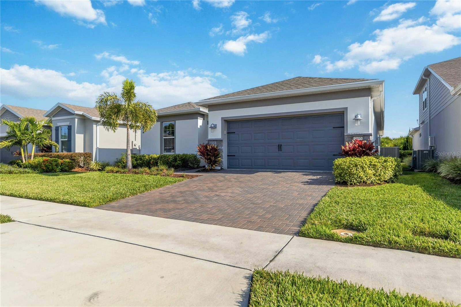 Image 7 of 49 For 2695 River Creek Lane