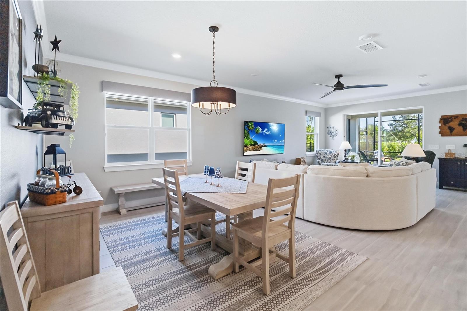 Image 8 of 49 For 2695 River Creek Lane