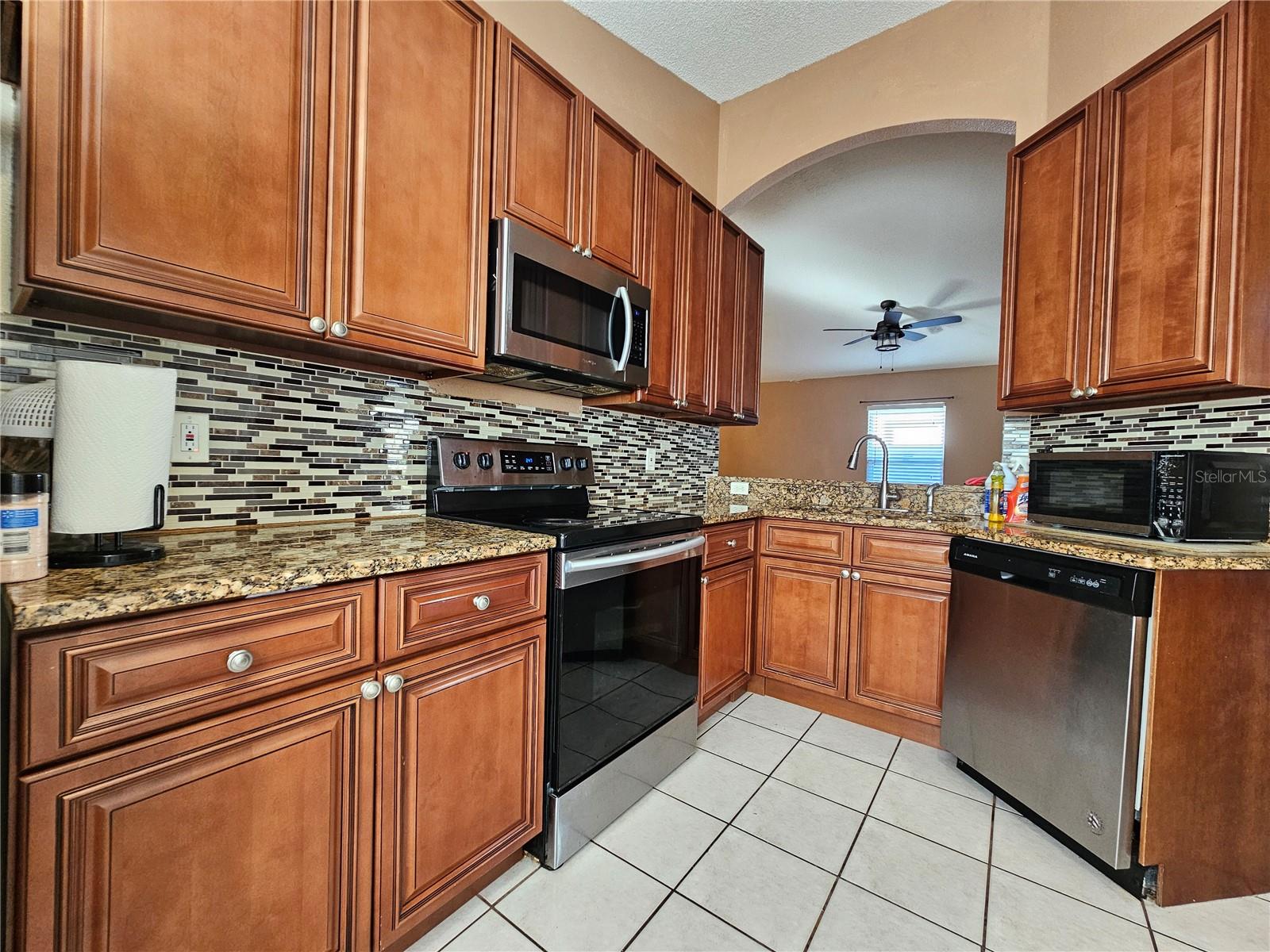 Image 7 of 21 For 1239 Carey Glen Circle