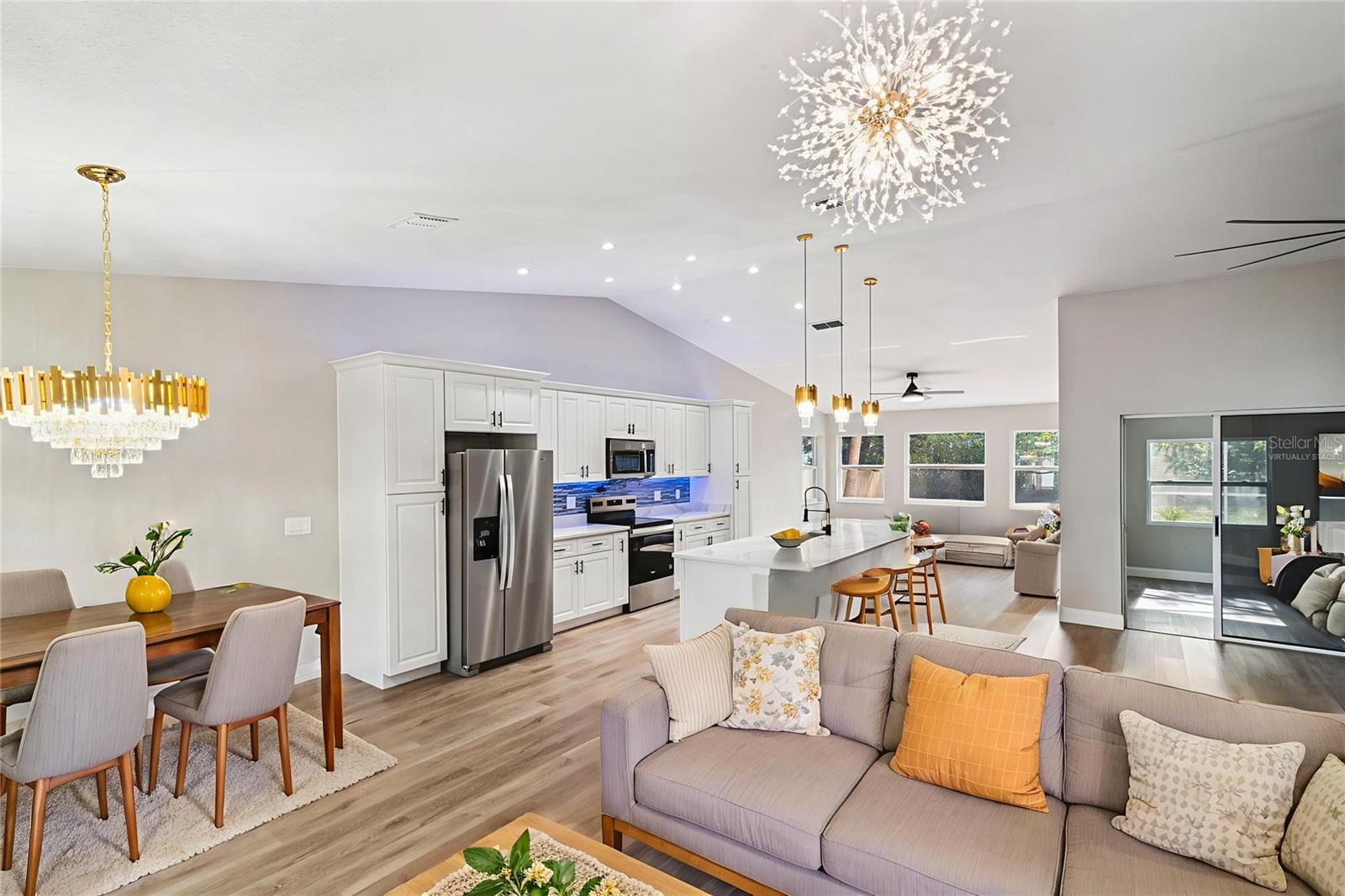 Image 12 of 52 For 2832 Smithfield Drive