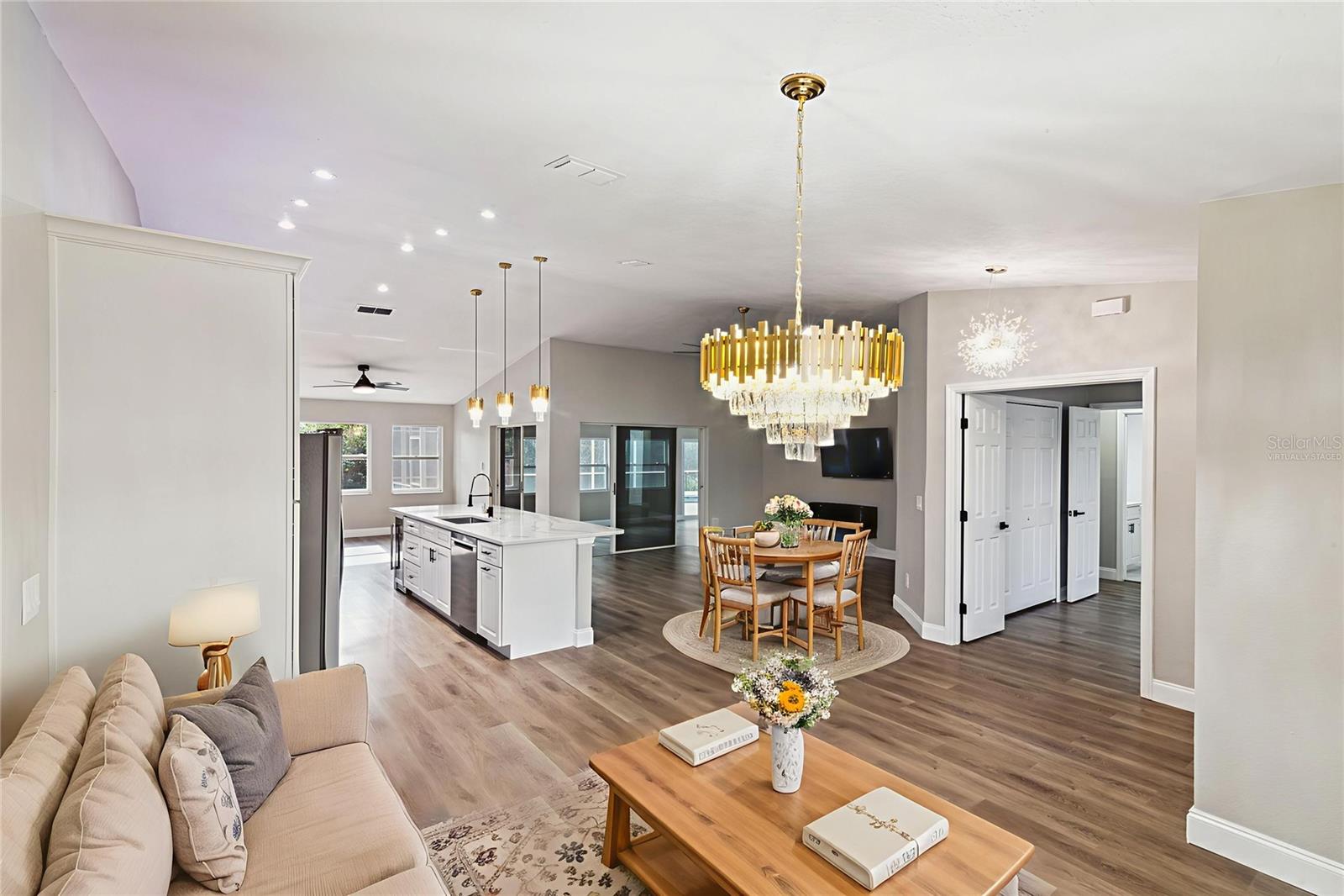 Image 13 of 52 For 2832 Smithfield Drive