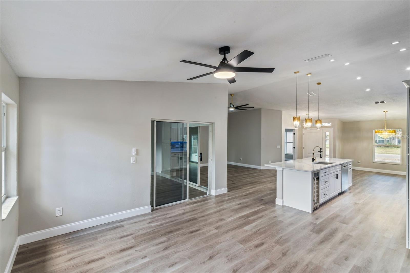 Image 27 of 52 For 2832 Smithfield Drive