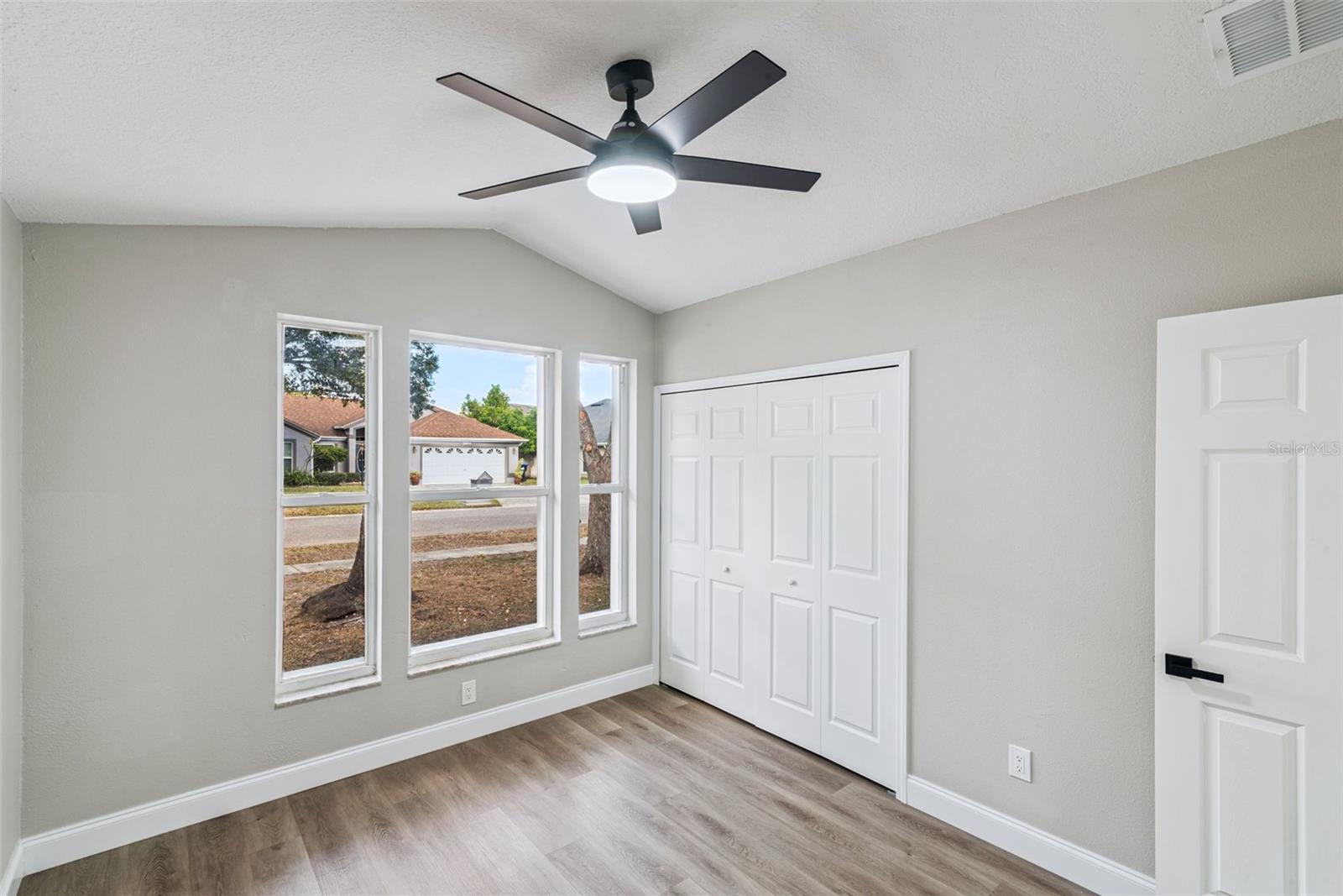 Image 37 of 52 For 2832 Smithfield Drive