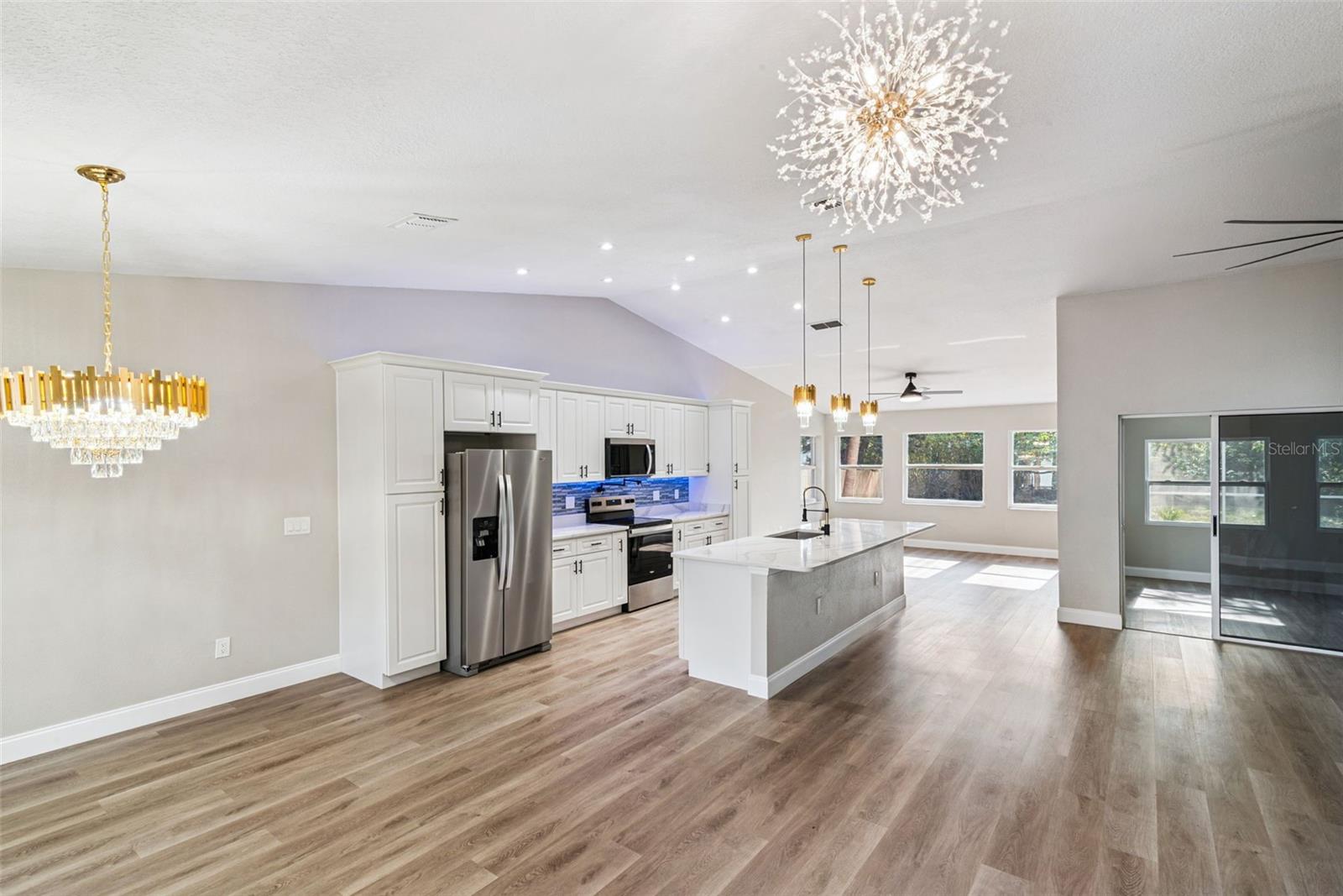 Image 6 of 52 For 2832 Smithfield Drive