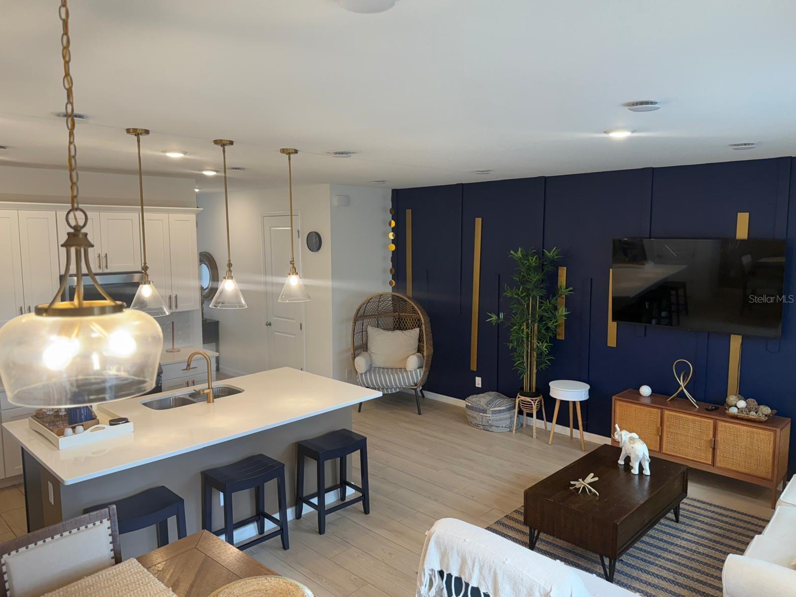 Image 5 of 33 For 803 Longboat Dr,