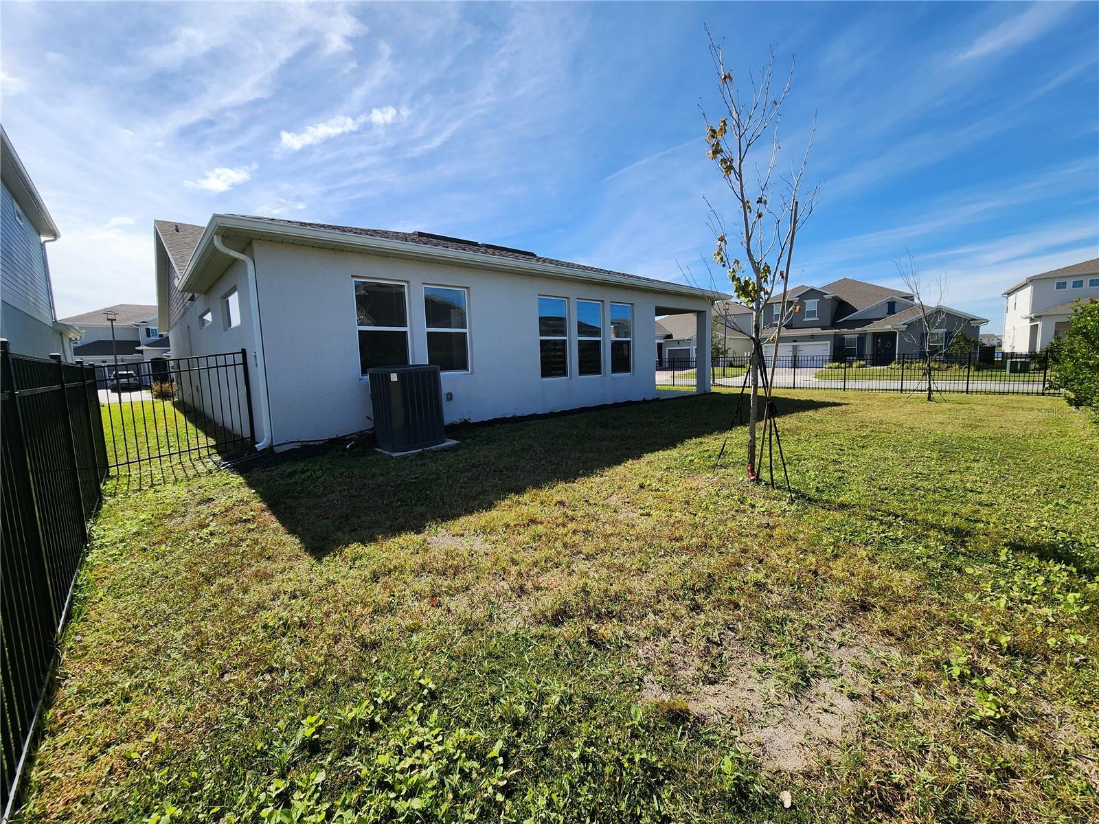 Image 3 of 21 For 19203 Allium Place