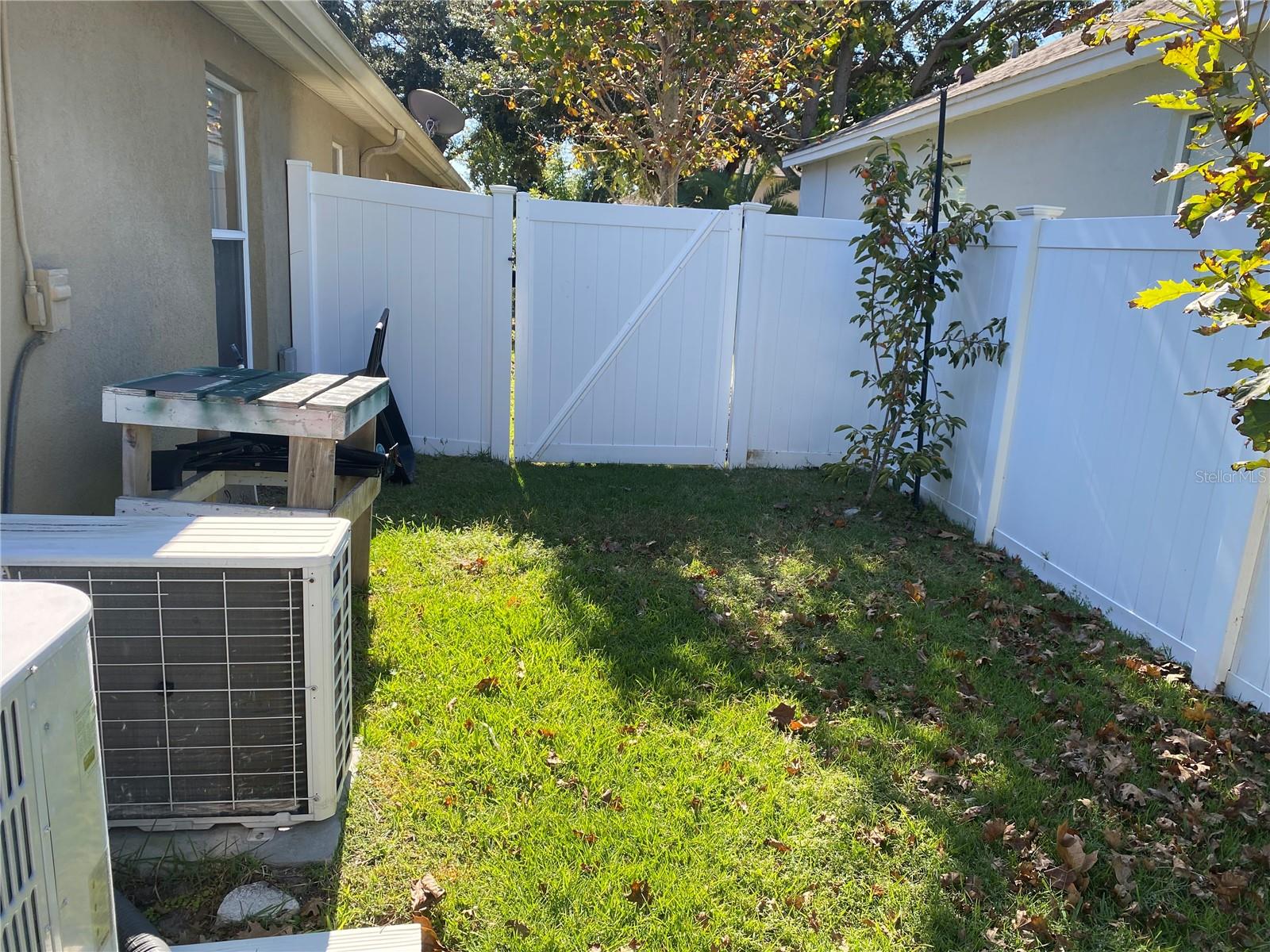 Image 15 of 17 For 6637 Imperial Oak Ln