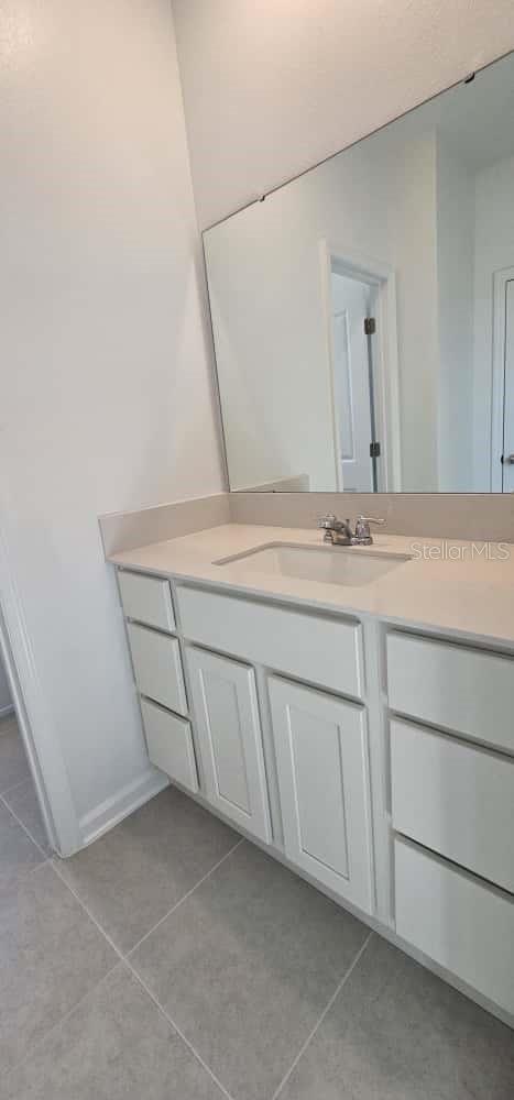 Image 19 of 39 For 548 Hart Lane