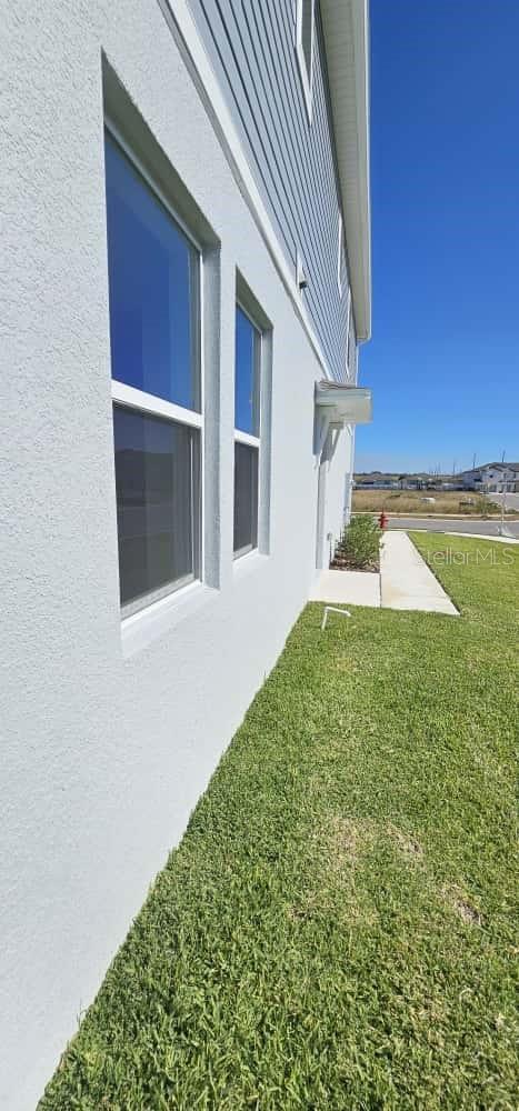 Image 31 of 39 For 548 Hart Lane