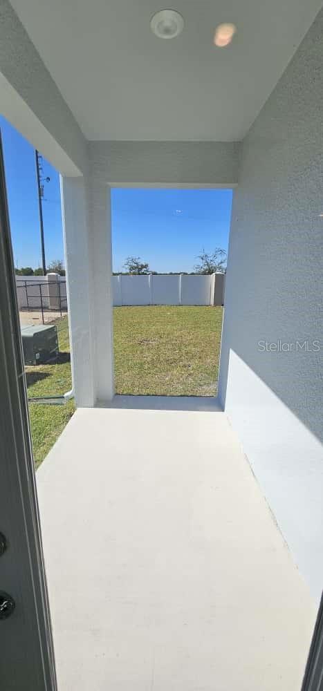 Image 32 of 39 For 548 Hart Lane