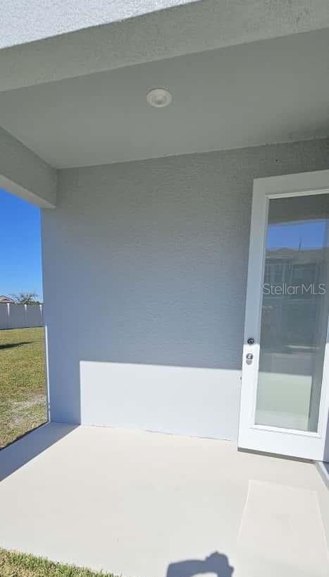 Image 34 of 39 For 548 Hart Lane