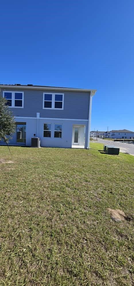 Image 35 of 39 For 548 Hart Lane